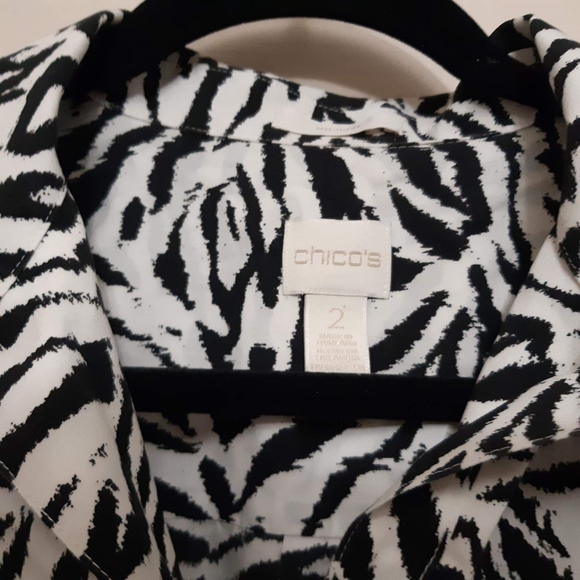 Chico's Shacket Blazer Size 2 - Picture 2 of 3